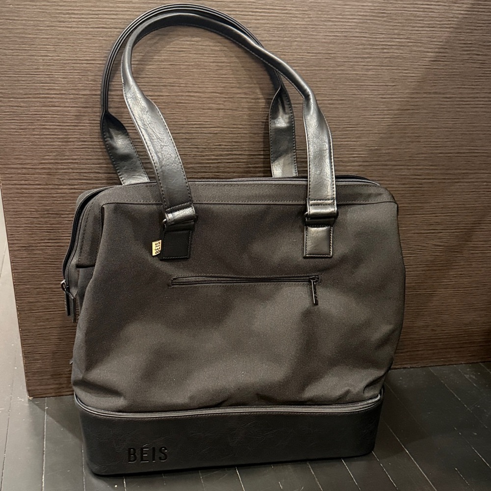 BEIS Black Carryon Bag With Shoe Compartment